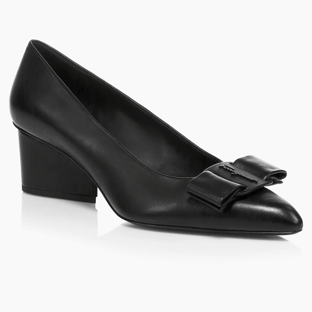 FERRAGAMO
Viva Bow Black Leather Pumps
